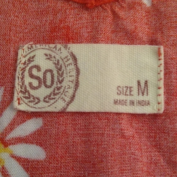 SO RED DAISY PRINT, 2" SHORTS, SLEEVELESS, COTTAGECORE ROMPER - Picture 3 of 8